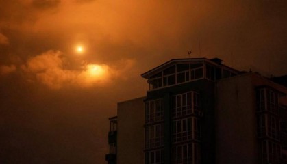 战争扩大？俄乌激战1294天，普京耐心耗尽，无人机群冲入波兰领空