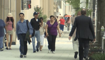 最新民调：逾七成美国人认同“美国社会已破裂”