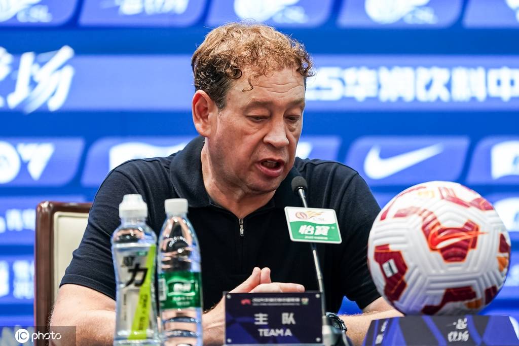 心态崩了!申花主帅赛后难掩失落:想死的心都有了