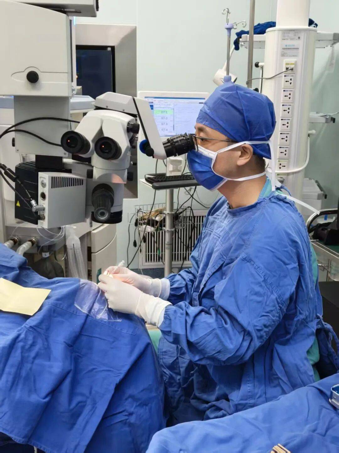 郑州一医院7天接诊8个眼睛被扎伤患者,医生:正值高发期