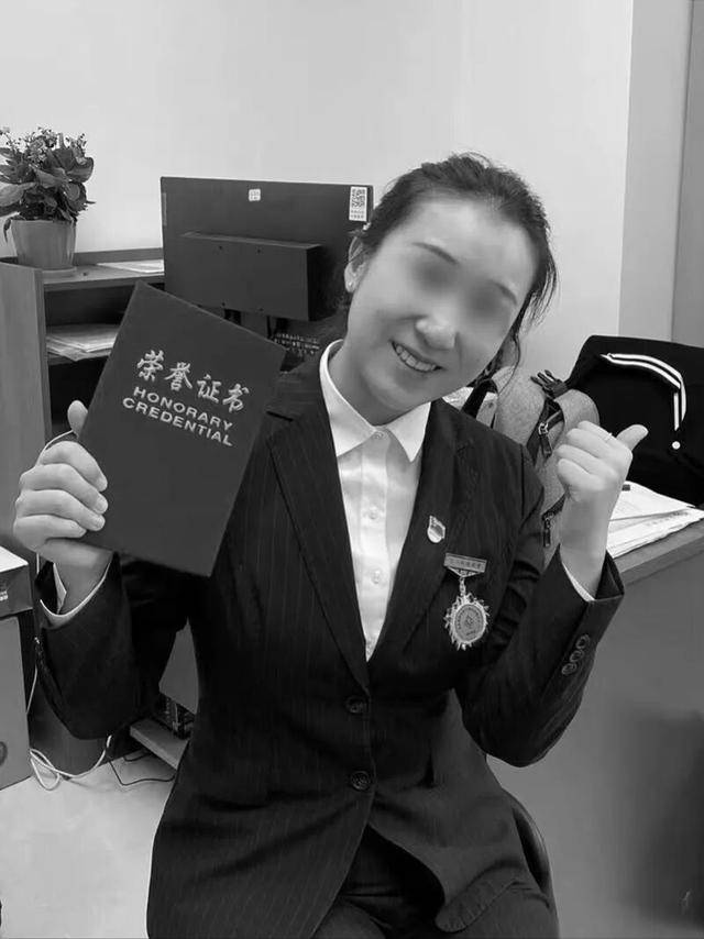 女子被砸中身亡,家属索赔200多万,抛砖男已被执行死刑