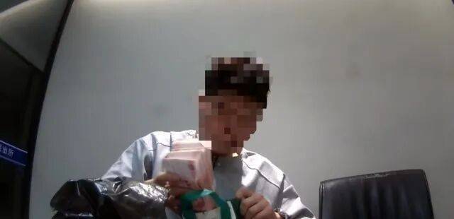 杭州网约车司机遭遇惊魂一刻:客人要去绍兴某公墓!抵达后,电话突然响起......