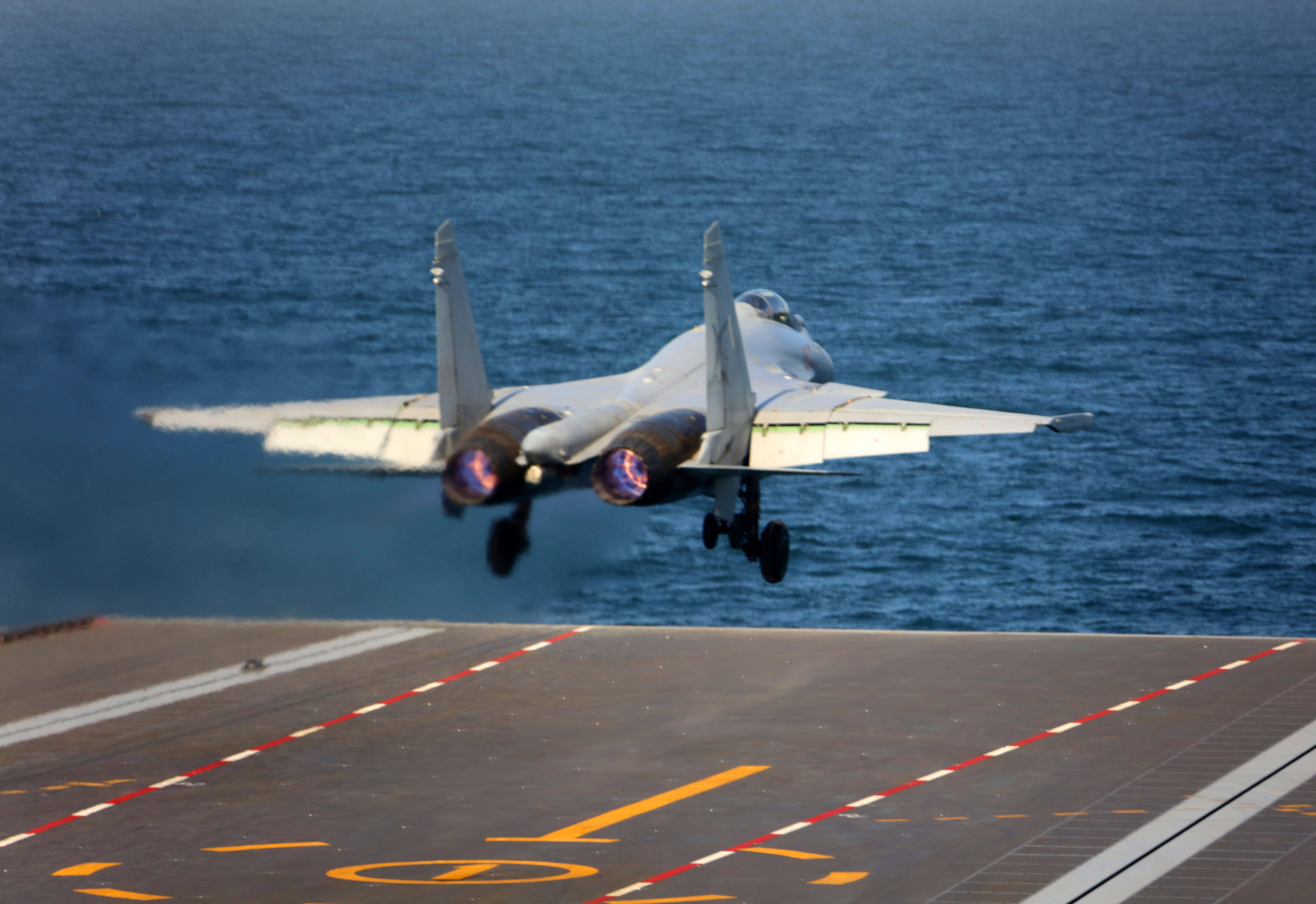 美媒:中国航母能力实现重大飞跃