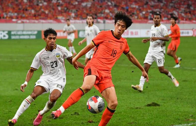 朱鹏宇应该首发！安东尼奥排兵布阵惹人费解