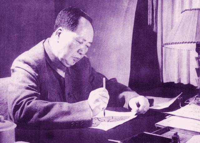 1949年新中国成立时,蒋介石尚未离开大陆,他在哪,又做了什么?