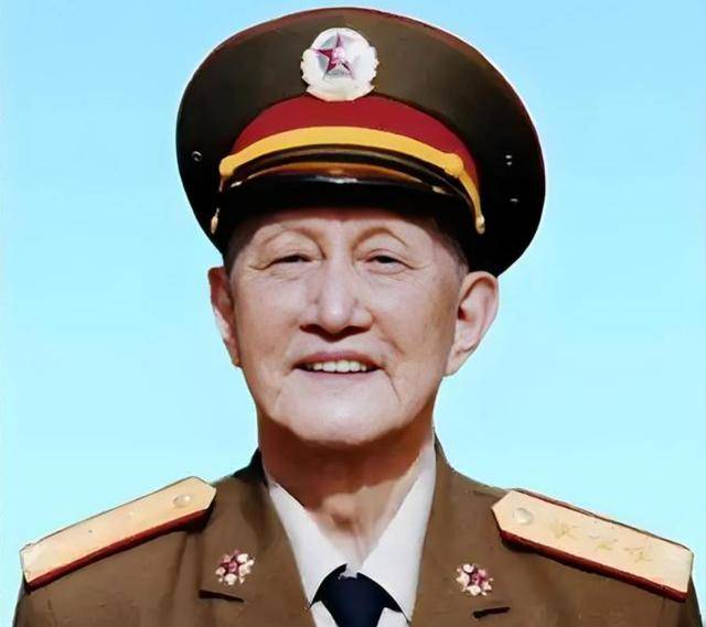 1949年新中国成立时,蒋介石尚未离开大陆,他在哪,又做了什么?