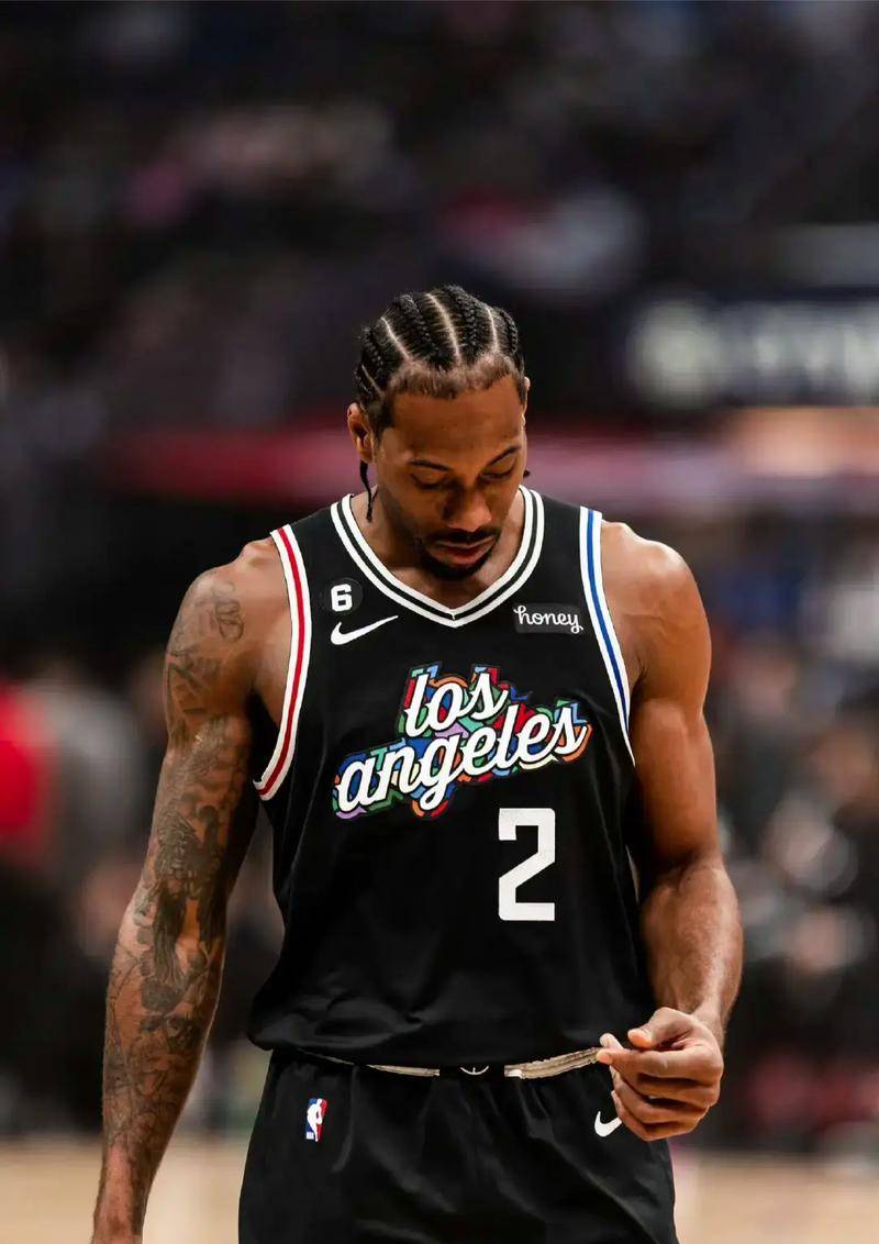 美媒：想到快船可能面临的处罚，其实挺好笑的