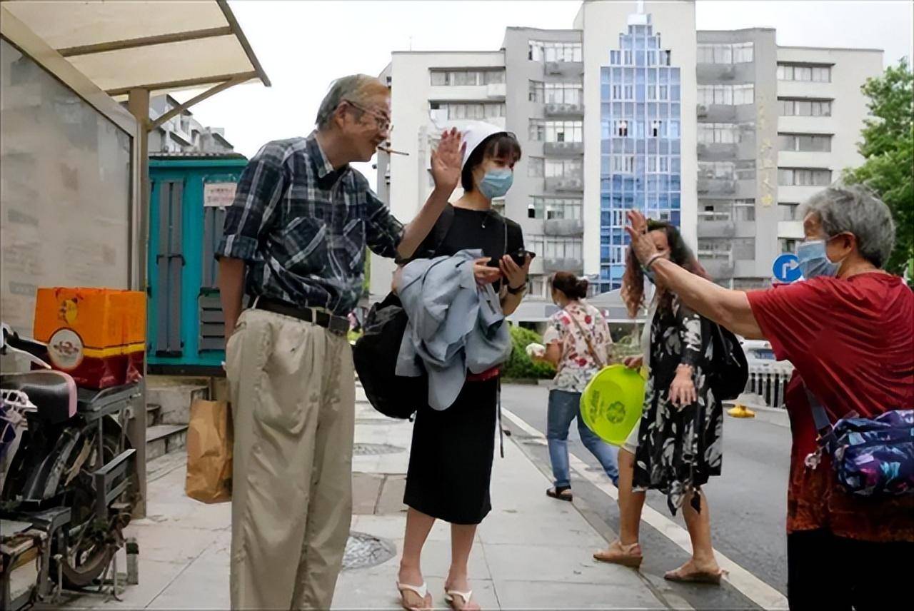 回顾:日本老人在武汉开店15年,工资3300元,将遗产捐给中国员工