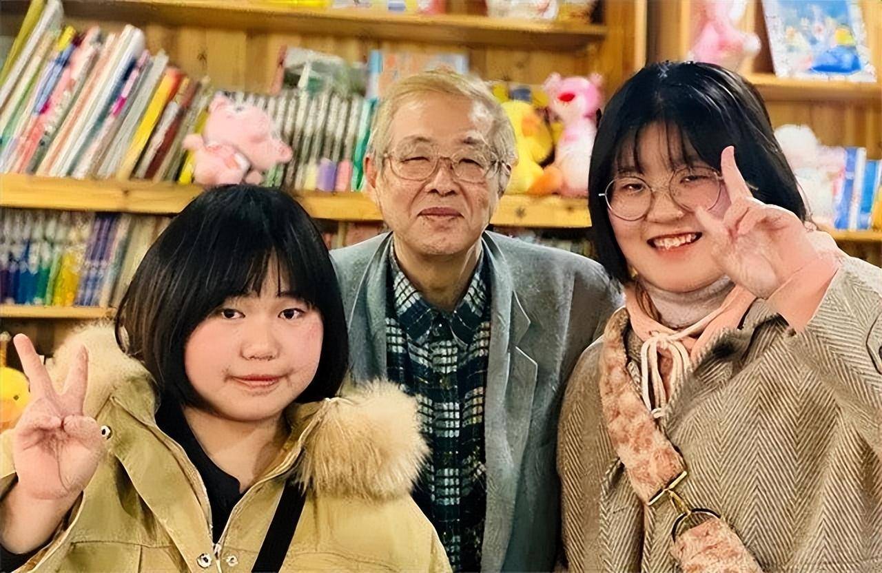 回顾:日本老人在武汉开店15年,工资3300元,将遗产捐给中国员工