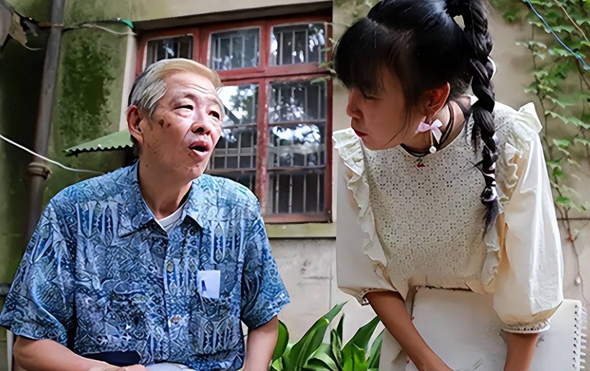 2007年日本老人迁居武汉,开店16年工资仅3300元:遗产都捐给员工