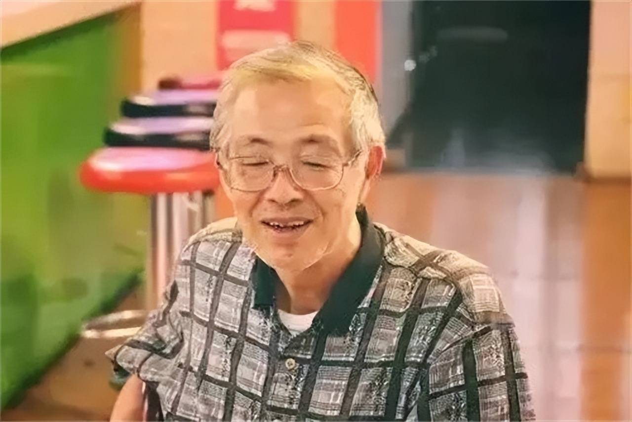 日本老人迁居武汉,开店15年只留3300元工资:遗产都捐给中国员工